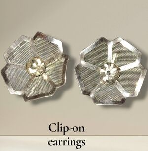 Silvertone Flower Clip-On Vintage Rhinestone Mesh Mod Earrings